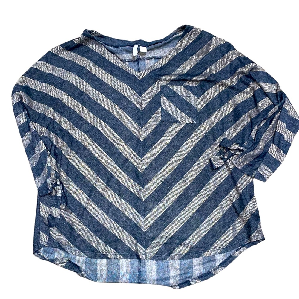 Est. 1946 - Womens gray striped LS top | L